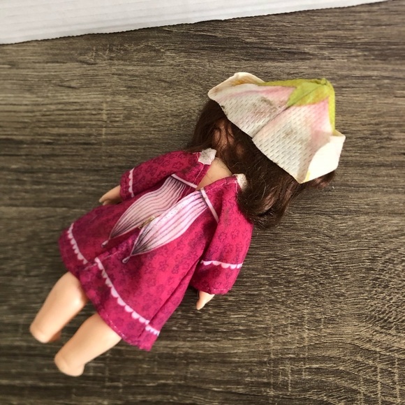 Vintage 1980s Victoria Plum Doll - Picture 7 of 13